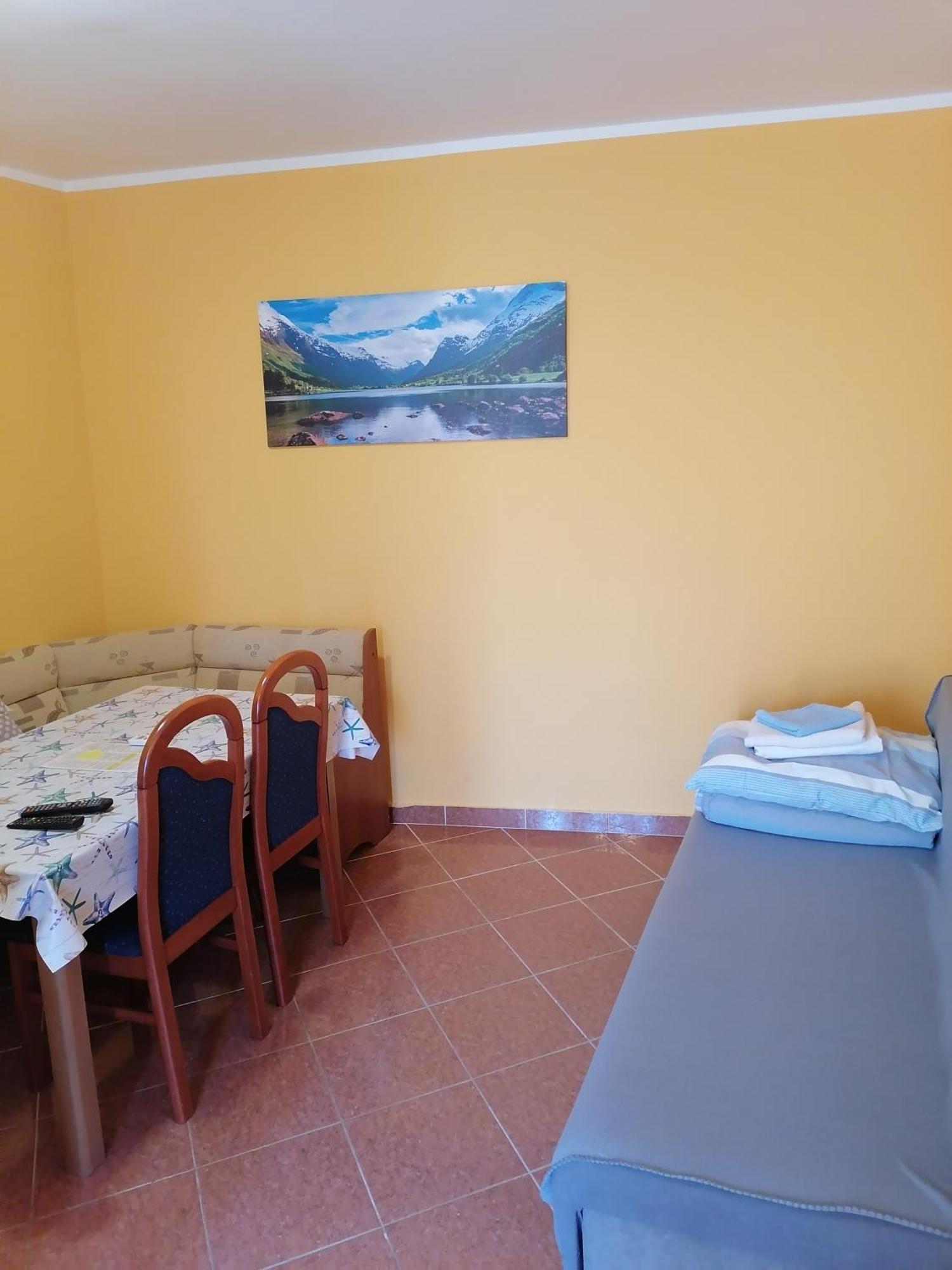 Apartmani Golomeic Цриквеница Экстерьер фото
